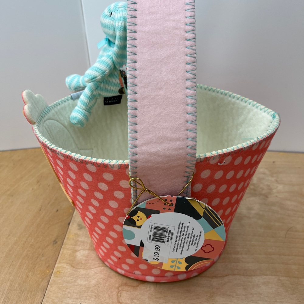 2 Piece FAO Schwartz Easter Basket & Bunny NEW - Picture 4 of 4